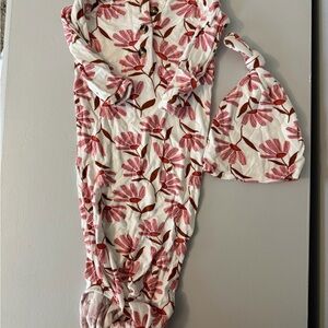 Lou Lou & Company Pink Floral Kids One Piece Gift Set